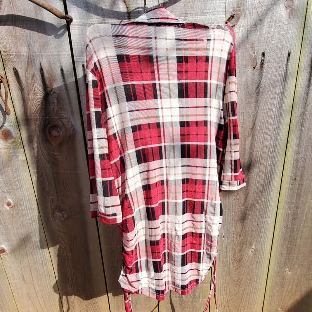 Ruched button 3/4 sleeve button up S - Picture 2 of 3